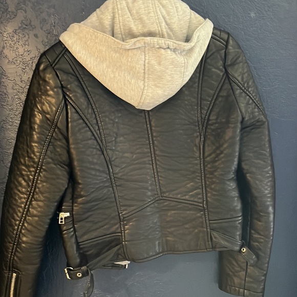 Wildflower Leather Jacket. Size Small. - Picture 5 of 7